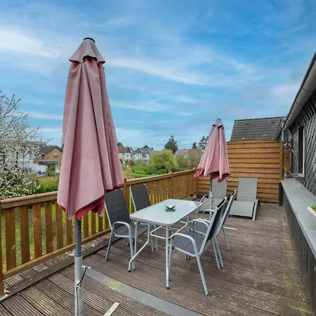 Cozy Villa With Garden, Balcony And Parking Area In Duesseldorf Exterior photo